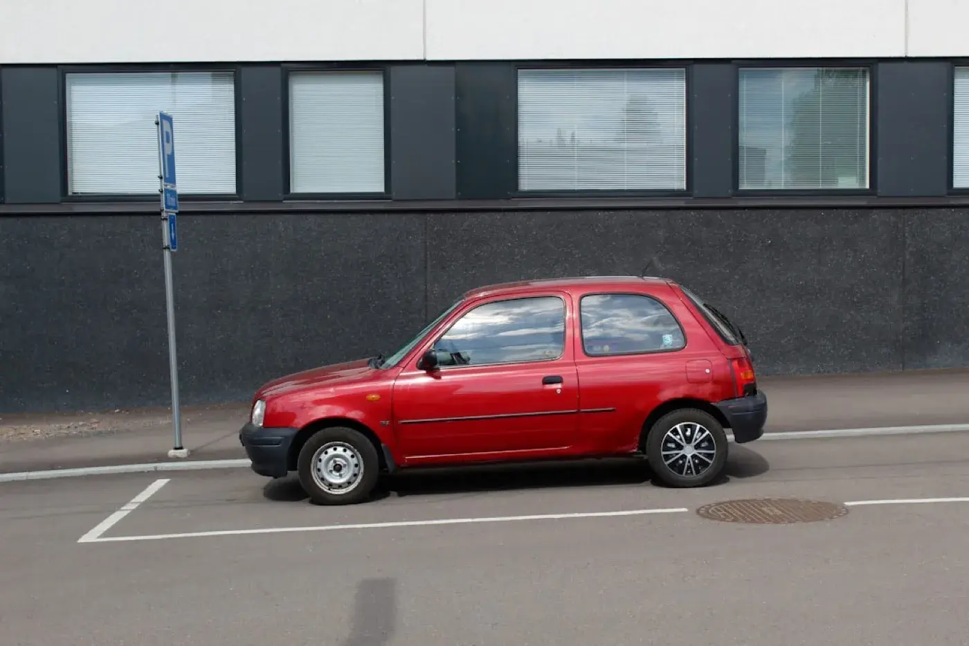 Suzuki Alto - Car for rental in Sri Lanka